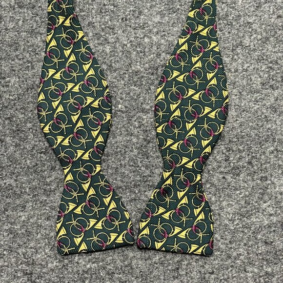 Mens Self-Tie Bow Tie All Silk USA Adjustable Black/Green Pattern 13 3/4" To 16" - Picture 2 of 5